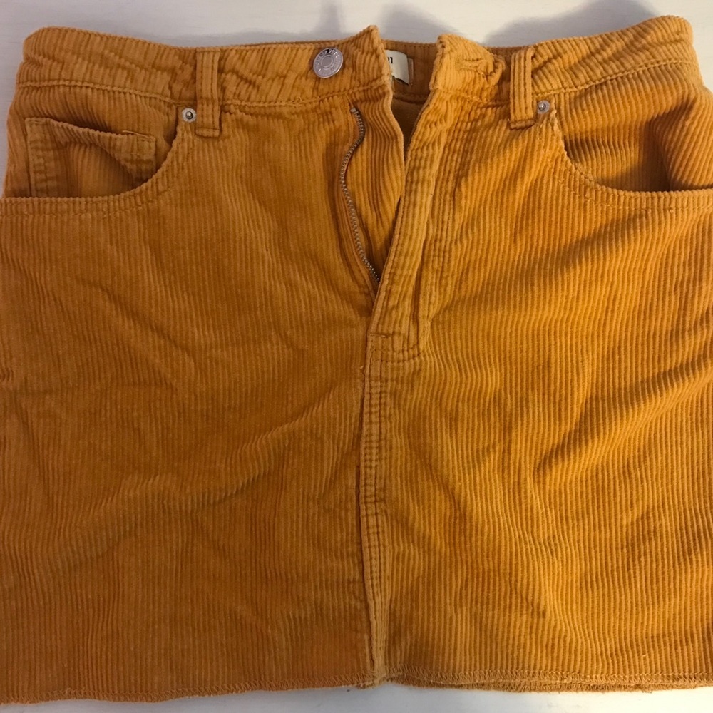 High waisted dark yellow-orange skirt